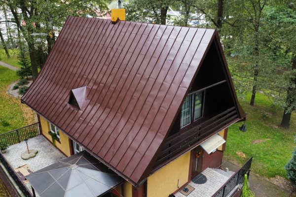 Mycie i malowanie dachu z blachy na rąbek Zgierz